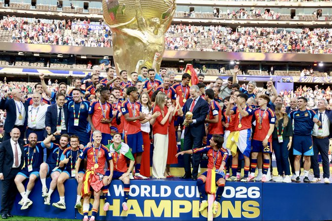 España toca la gloria planetaria ante la mirada de la Familia Real: Campeones del Mundo en Nueva York 4 HNoWAOHWAAA1SRh