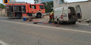 Trágico accidente en la N-III a su paso por Utiel: muere un conductor tras chocar contra un muro