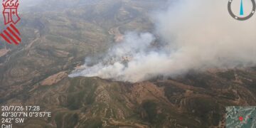 Declarado un incendio forestal en Catí que obliga a movilizar de urgencia a siete medios aéreos