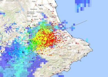 Reporte Meteorológico: Episodio de Tormentas Severas y Reventones Cálidos en el sur de Valencia y Norte de Alicante 14 Reporte Meteorológico: Episodio de Tormentas Severas y Reventones Cálidos
