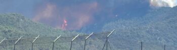 Los vecinos de Artana ya divisan las llamas del Incendio Forestal de La Vall d'Uixó