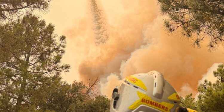 El incendio de La Vall d’Uixó supera las 6.500 hectáreas y se adentra en la Sierra de Espadán