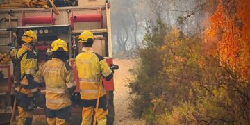 El incendio de La Vall d'Uixó alcanza las 8.500 hectáreas en su cuarto día activo y moviliza a más de 640 efectivos