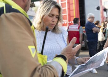 Diputació de Castelló busca acomodo a los evacuados del incendio de La Vall d'Uixó que ya tiene un perímetro de 81km