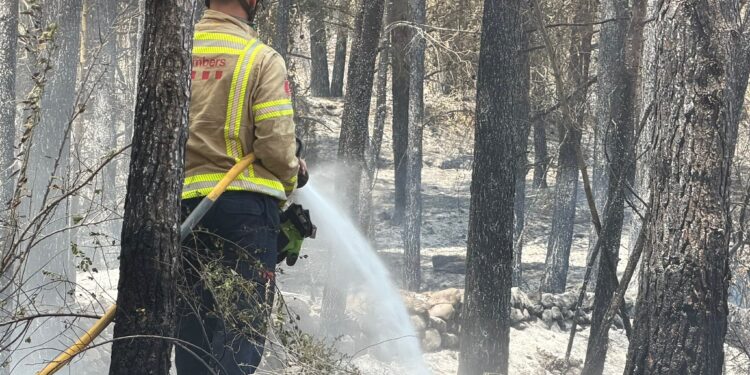 Estabilizado el incendio de La Vall d’Uixó: los vecinos de Artana y Eslida regresan a sus casas