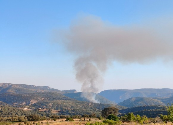 Desplegado un dispositivo de emergencia por un incendio forestal en Culla (Castellón) 1 Desplegado un dispositivo de emergencia por un incendio forestal en Culla (Castellón)