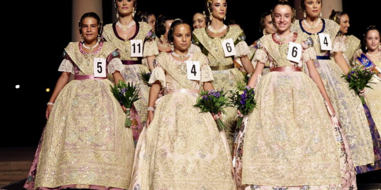 Conoce a las candidatas de las preselecciones falleras de los 21 sectores que ya las han elegido 1 Conoce a las candidatas de las preselecciones falleras de los 21 sectores que ya las han elegido
