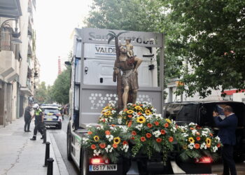 El sector del transporte toma Valencia en una multitudinaria festividad de San Cristóbal: desde el centro histórico hasta el Puerto 16 El sector del transporte toma Valencia en una multitudinaria festividad de San Cristóbal: desde el centro histórico hasta el Puerto