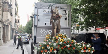 El sector del transporte toma Valencia en una multitudinaria festividad de San Cristóbal: desde el centro histórico hasta el Puerto