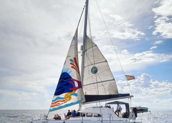 Marbella desde el mar: una experiencia que cada vez eligen más visitantes