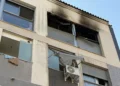 Dos policías rescatan a dos menores atrapados por el humo en un incendio en Paterna 10 Incendio en Benetusser R4cwiSPanILfEt49ReuEUxK 1200x840@Las Provincias