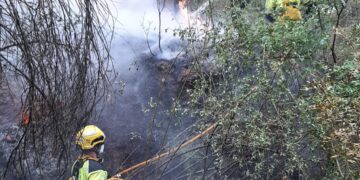 Incendio en Soneja la UME se suma al operativo mientras unas 500 personas siguen desalojadas por el avance de las llamas 3