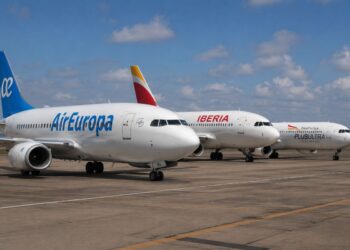 Valencia se convierte en la gran puerta aérea de Venezuela mientras sigue cerrado el aeropuerto de Caracas 14 L 185221 que aerolineas espanolas vuelven a operar vuelos a venezuela