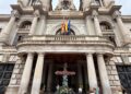 La Casa Consistorial de Valencia cumple 120 años: historia, curiosidades y secretos del edificio más emblemático de la ciudad 10 La Cruz de Mayo del Ayuntamiento 2