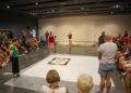 Valencia dota de identidad propia a los Gay Games con un emotivo y tradicional 'Memorial Moment' en el MuVIM