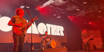 Wolfmother celebra el 20º aniversario de su álbum debut con un rotundo directo en la Sala Auditorio Roig Arena
