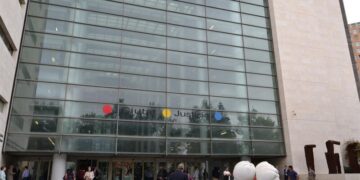 TS juzgados valencia ordena repetir un juicio por agresion sexual porque se excluyo sin justificar la declaracion de las ninas afectadas