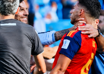 Tension tras la final del Mundial varios jugadores de Argentina protagonizan incidentes al terminar el partido 1