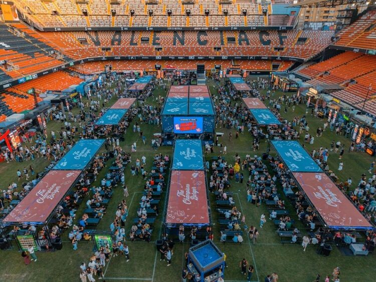 La fiebre por la ‘smash burger’ perfecta se instala en Valencia, «The Champions Burger California» 1 la fiebre por la ‘smash burger’ perfecta se instala en Valencia, «The Champions Burguer California»