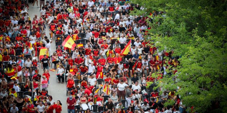 La final del Mundial dispara el consumo y deja un fuerte impacto económico en España 1 Torrent celebra por todo lo alto el segundo Mundial de Espana 16