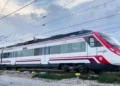 Retrasos en la línea C2 de Cercanías por una avería en la catenaria entre Xàtiva y Alzira 13 Un tren de Rodalia