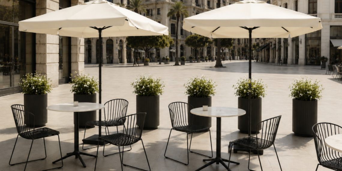 Valencia estudia unificar la imagen comercial y hostelera de la plaza del Ayuntamiento 1 Valencia estudia unificar la imagen comercial y hostelera de la plaza del Ayuntamiento 2