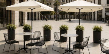 Valencia estudia unificar la imagen comercial y hostelera de la plaza del Ayuntamiento 2