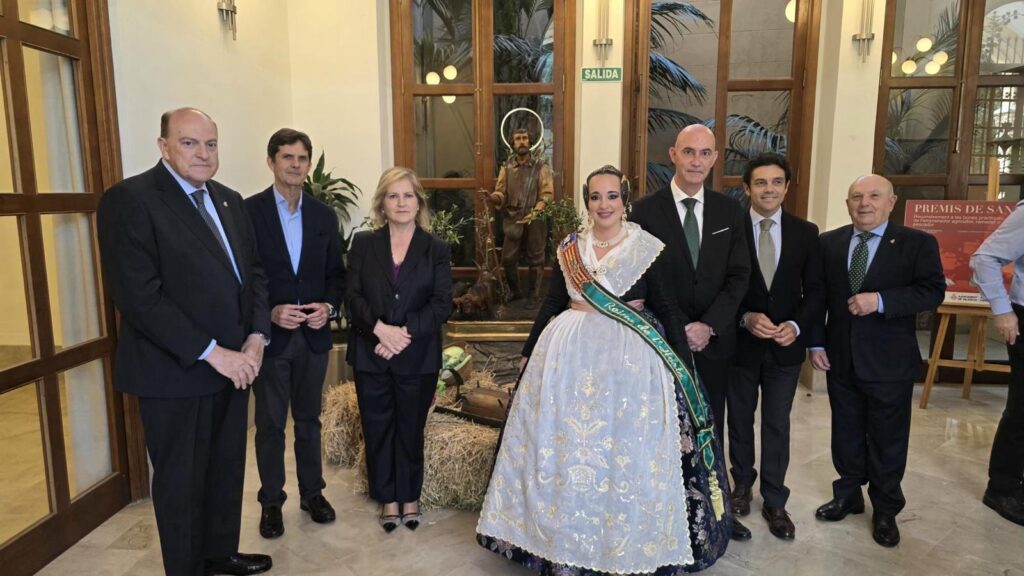 El Consell Agrari restaura dos históricas esculturas de San Isidro 2 WhatsApp Image 2026 07 09 at 11.27.54