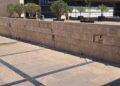 La plaza cuna de la Ciudad de Valencia se cae a pedazos por la desidia institucional