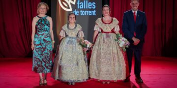 Amparo Taberner Moncholí y Carla Simó Mollá, elegidas Falleras Mayores de Torrent para el ejercicio 2027
