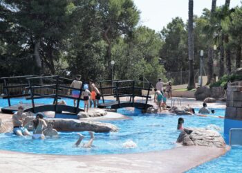 Sumant per Torrent - Decidix exige una segunda piscina pública tras registrarse masificación en las instalaciones de El Vedat