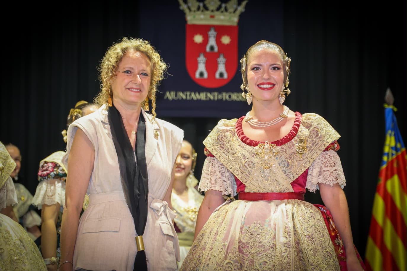 Amparo Taberner y Carla Simó son proclamadas oficialmente como las Falleras Mayores de Torrent para 2027 5 WhatsApp Image 2026 07 16 at 21.10.473
