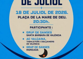 La Federació de Folklore lleva la música tradicional a la Plaza de la Virgen en la Nit de Juliol