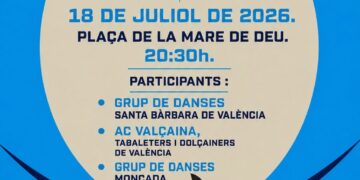 La Federació de Folklore lleva la música tradicional a la Plaza de la Virgen en la Nit de Juliol