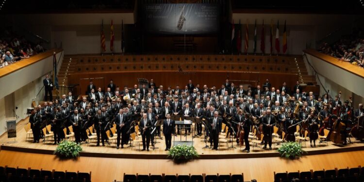 La Societat Musical Instructiva Santa Cecília de Cullera gana la Sección de Honor del 138 CIBM “Ciutat de Valéncia” 1 La Societat Musical Instructiva Santa Cecília de Cullera gana la Sección de Honor del 138 CIBM “Ciutat de Valéncia”