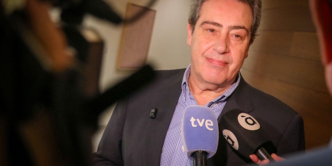 Vox critica por catalanista a la AVL pero justifica su voto afirmativo a los presupuestos que aumentan su presupuesto 1 Vox critica por catalanista a la AVL pero justifica su voto afirmativo a los presupuestos que aumentan su presupuesto