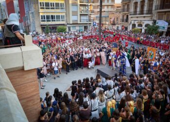 La Conquista Mora llena de historia, pólvora y emoción la Plaza Mayor de Torrent