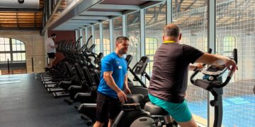 El nuevo Polideportivo del Parc Central abre sus puertas en Russafa con acceso a la piscina y la sala de musculación
