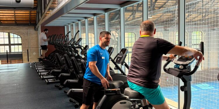 El nuevo Polideportivo del Parc Central abre sus puertas en Russafa con acceso a la piscina y la sala de musculación