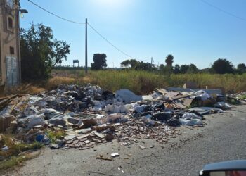 El PSPV denuncia la degradación de Vara de Quart y exige un plan urgente de limpieza en Valéncia