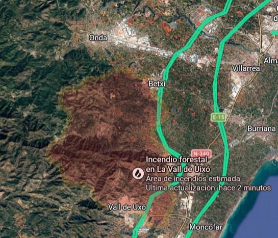 El incendio de la Serra d'Espadà se descontrola: más de 6.500 hectáreas quemadas y 75.000 personas afectadas 3 area estimada incendio