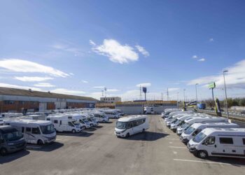 El turismo sobre ruedas bate récords: la Comunitat Valenciana espera a más de 100.000 autocaravanistas este verano