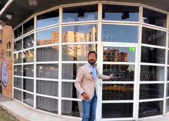 Tensión en Valencia: PSPV y Compromís exigen el cese de Badenas por el presunto allanamiento de 16 locales municipales