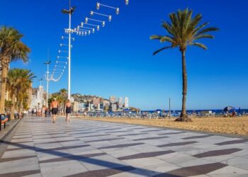 Detenido en Benidorm tras días de "vacaciones gratis" en hoteles y restaurantes 14 Detenido en Benidorm tras días de "vacaciones gratis" en hoteles y restaurantes