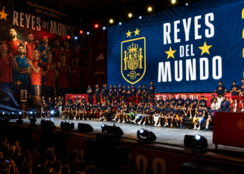 España celebra su segundo Mundial con una multitudinaria fiesta en Cibeles ante dos millones de aficionados