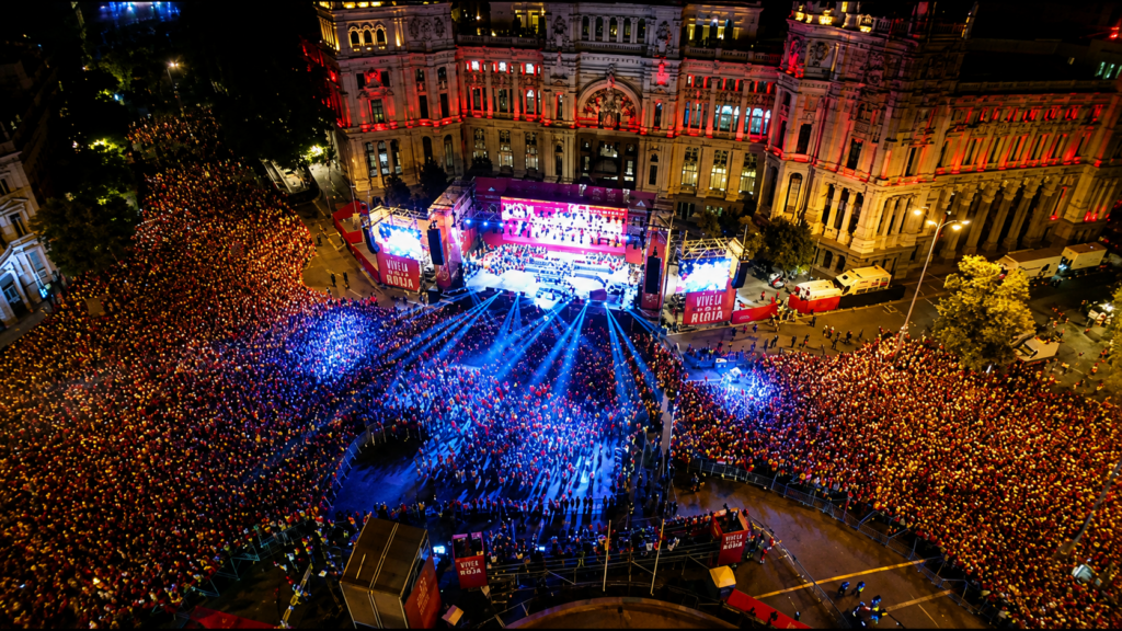 España celebra su segundo Mundial con una multitudinaria fiesta en Cibeles ante dos millones de aficionados 19 celebracion de la fiesta del mundial de futbol madrid espana 7