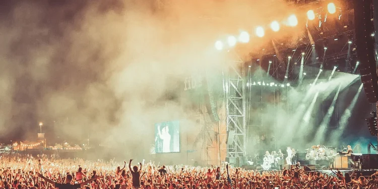 El FIB celebra su 30 aniversario con un arranque marcado por Franz Ferdinand, Lori Meyers y miles de asistentes en Benicàssim 1 e1ec6d7f 1b90 45a8 88b9 24efd62e172d 16 9 aspect ratio 1600w 0