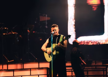 Alejandro Sanz conquista Valencia con una noche inolvidable en el Ciutat de Valencia 14 fotonoticia 20260712111606 690