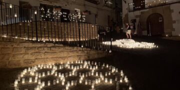 Titaguas deslumbra con más de 30.000 velas y bate su récord de visitantes en su Noche de las Velas