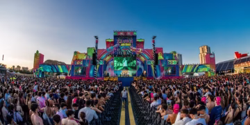 Zevra Festival iguala su récord con 155.000 asistentes y consolida a Cullera como uno de los grandes referentes musicales del verano
